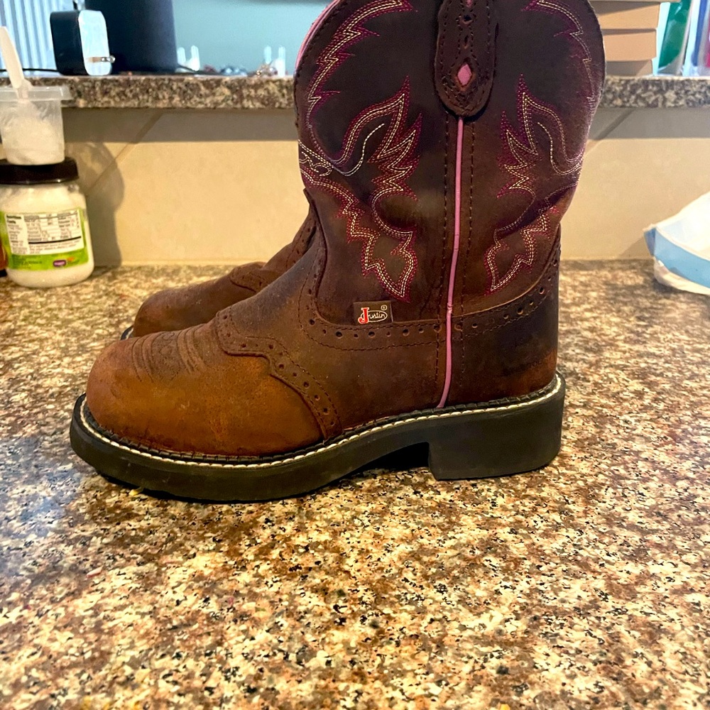 Womens Steel Toe size 7